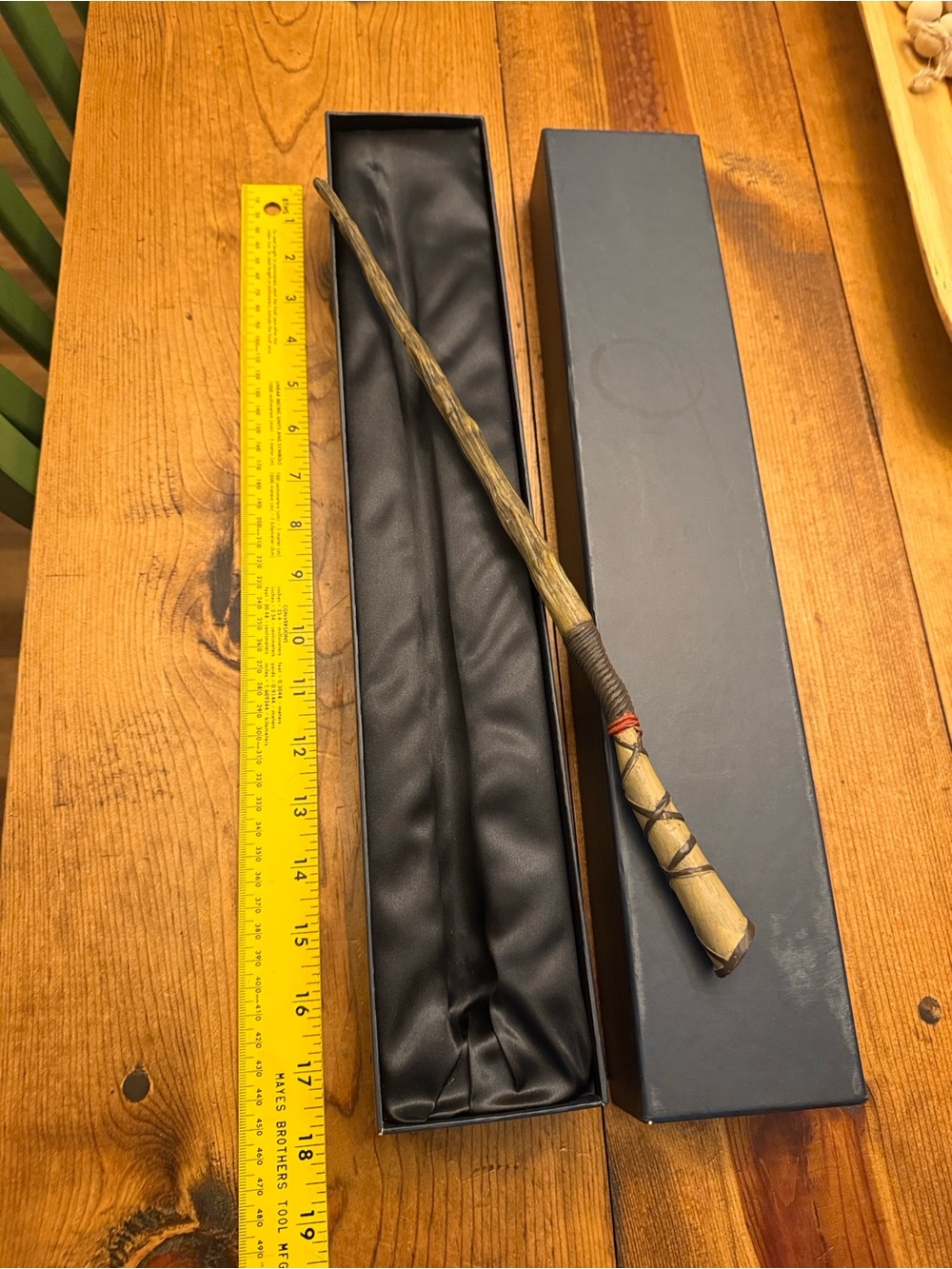 World of Harry Potter Birch 1 wand from Olivander’s